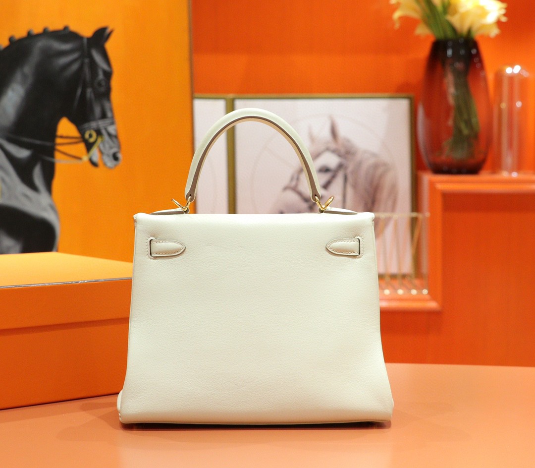 Hermès（爱马仕）Kelly 凯莉包 奶昔白 Swift 全手缝 金扣 28cm