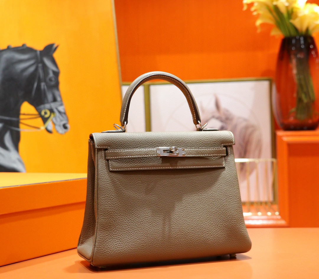 Hermès（爱马仕）Kelly 凯莉包 大象灰 Togo 小牛皮 全手缝 银扣 25cm