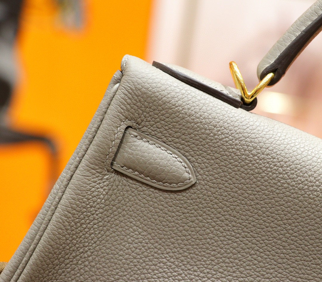 Hermès（爱马仕）Kelly 沥青灰 Togo 全手缝 小牛皮 金扣 28cm