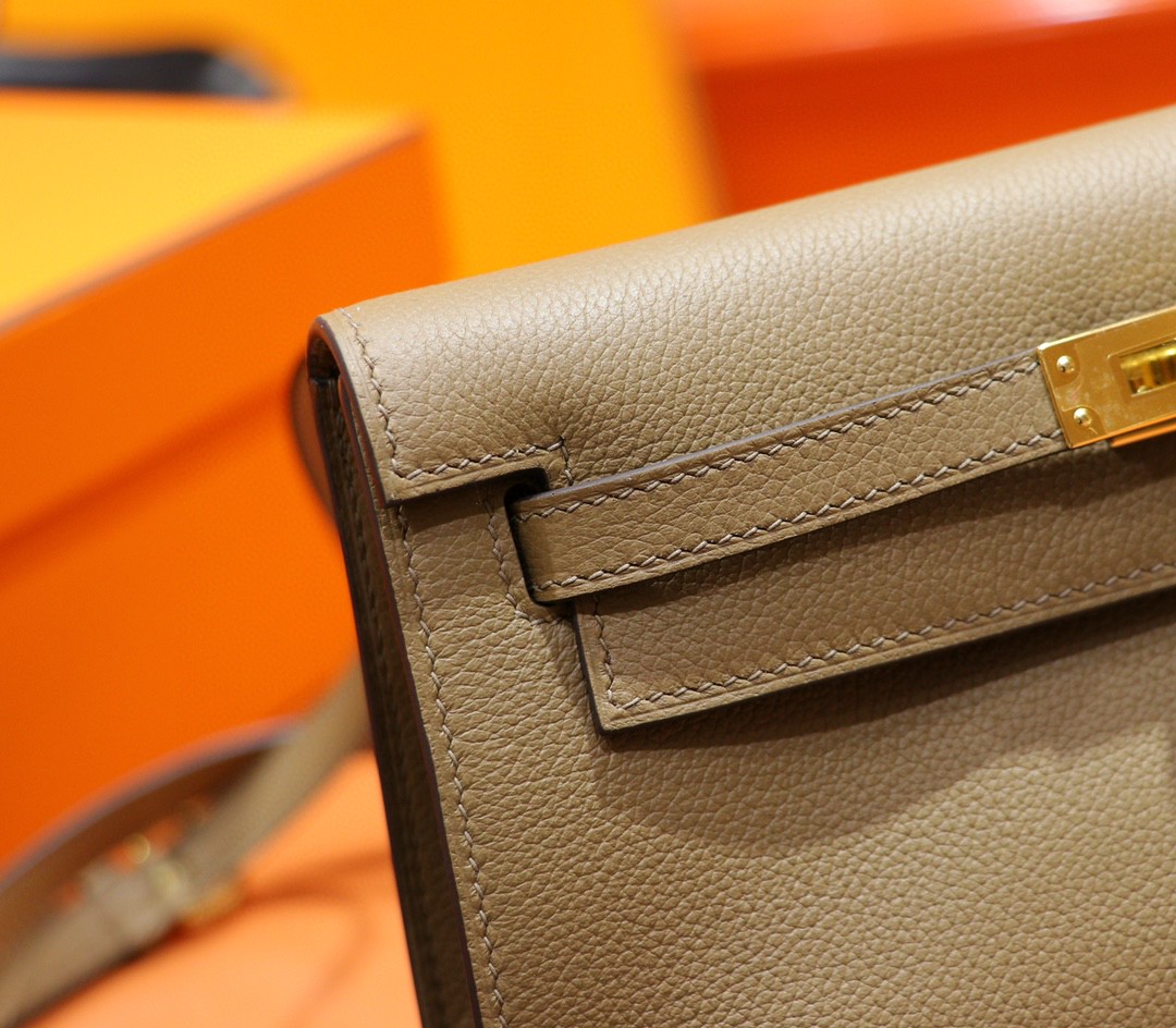 Hermès（爱马仕）Kelly Dance 威犬玛米色 Evercolor 全手缝 金扣