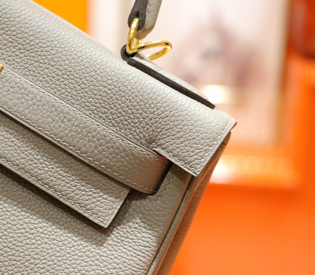 Hermès（爱马仕）Kelly 沥青灰 Togo 全手缝 小牛皮 金扣 28cm