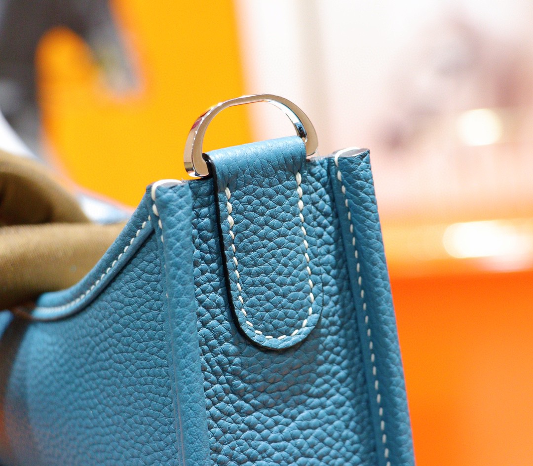 Hermès（爱马仕）Evelyne 伊芙琳 牛仔蓝 Togo 小牛皮 银扣 28cm