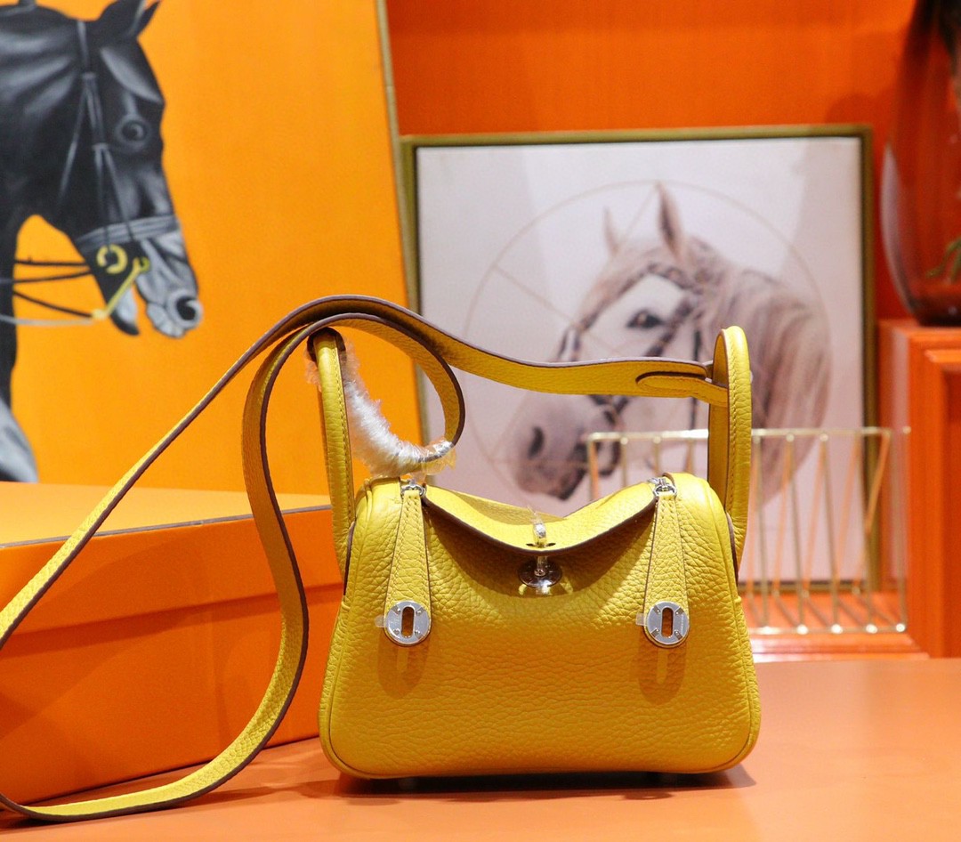 Hermès（爱马仕）Lindy 琳迪包 琥珀黄 Togo小牛皮 全手缝 银扣 20cm