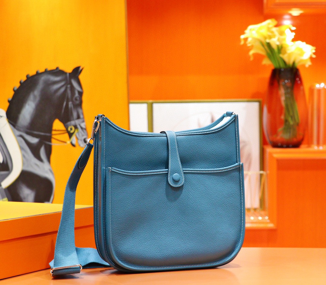 Hermès（爱马仕）Evelyne 伊芙琳 牛仔蓝 Togo 小牛皮 银扣 28cm
