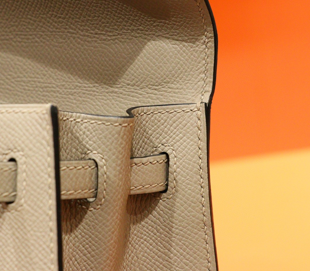 Hermès（爱马仕）Kelly 凯莉包 风衣灰 Epsom 小牛皮 全手缝 银扣 25cm