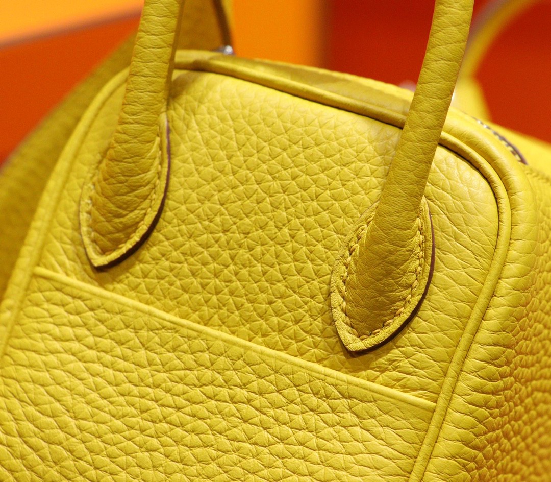 Hermès（爱马仕）Lindy 琳迪包 琥珀黄 Togo小牛皮 全手缝 银扣 20cm