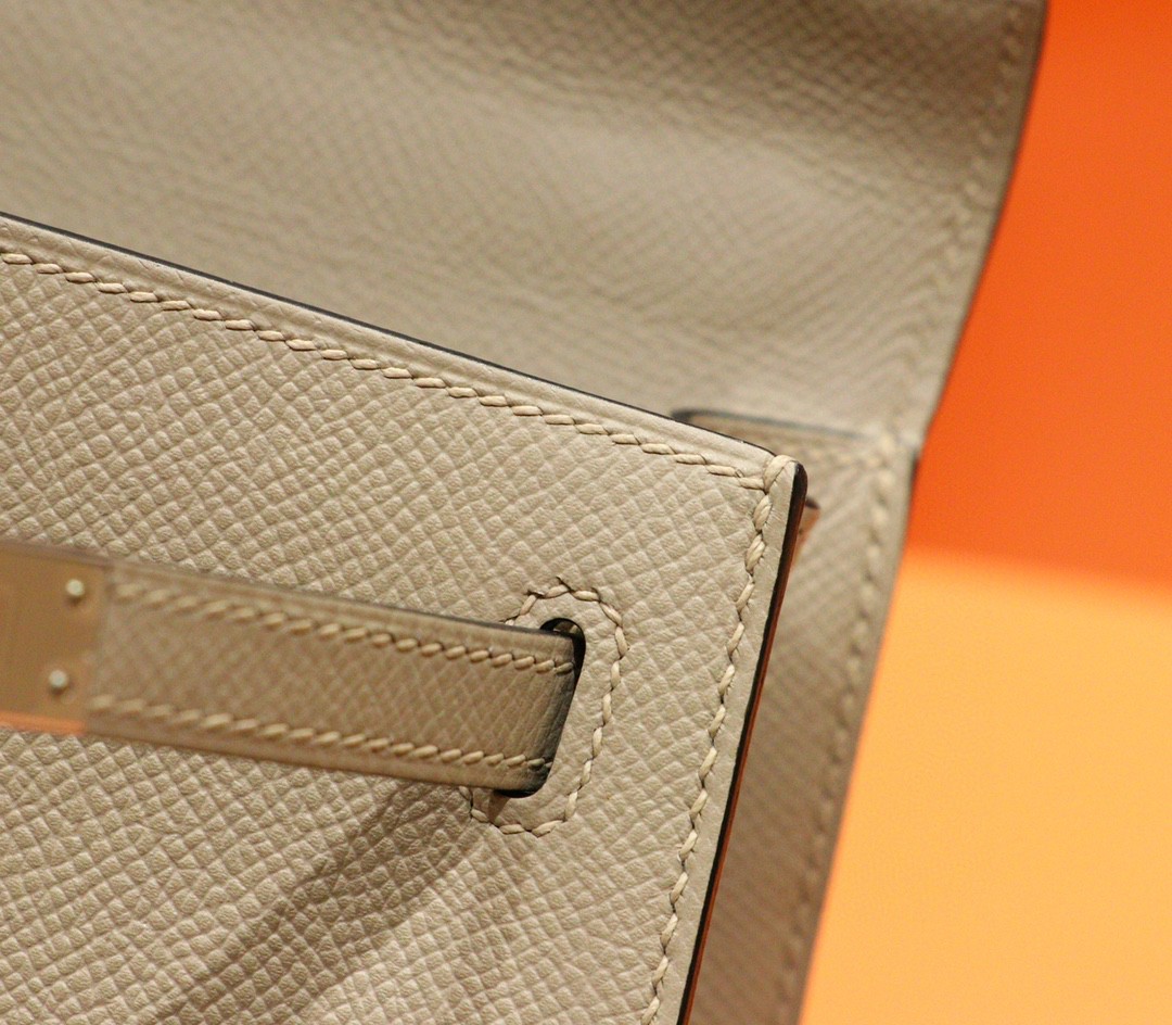 Hermès（爱马仕）Kelly 凯莉包 风衣灰 Epsom 小牛皮 全手缝 银扣 25cm