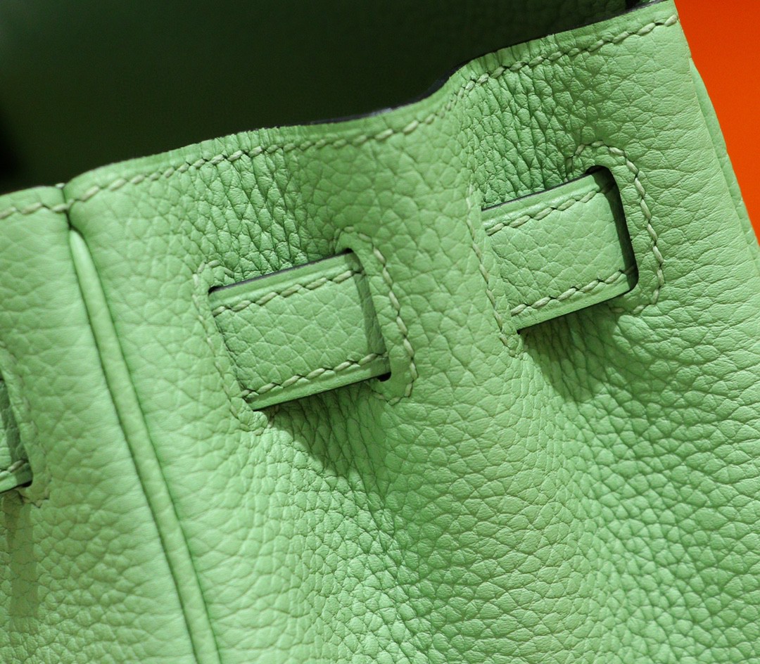 Hermès（爱马仕）Kelly 凯莉包 牛油果绿 Togo 全手缝 银扣 28cm