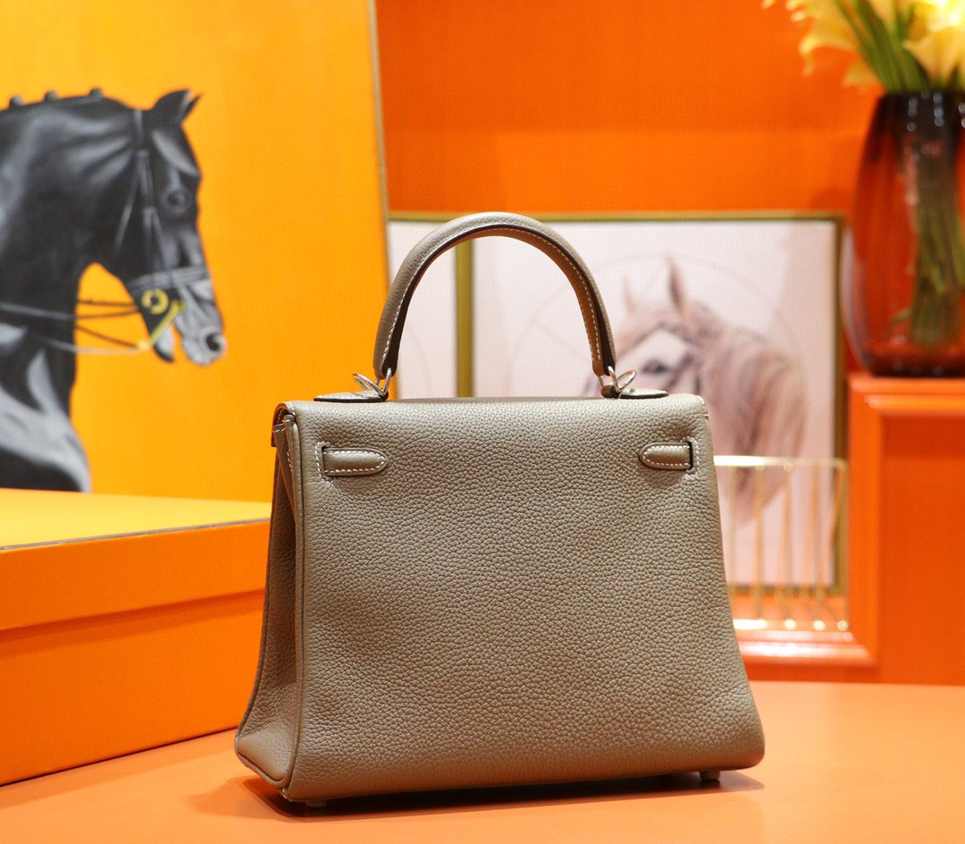 Hermès（爱马仕）Kelly 凯莉包 大象灰 Togo 小牛皮 全手缝 银扣 25cm