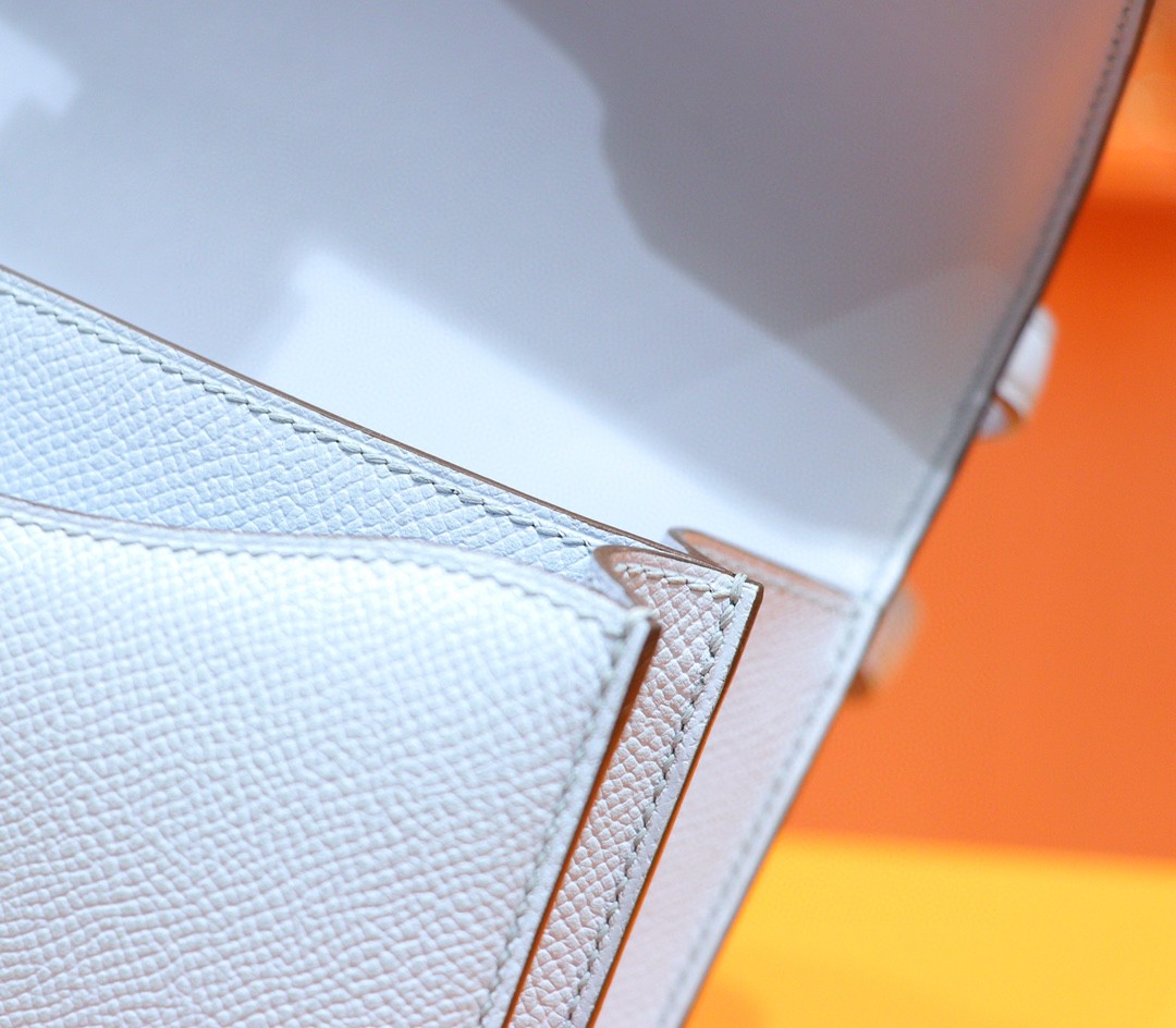 Hermès（爱马仕）Constance 雾霾蓝 Espom 全手缝 小牛皮 金扣 19cm