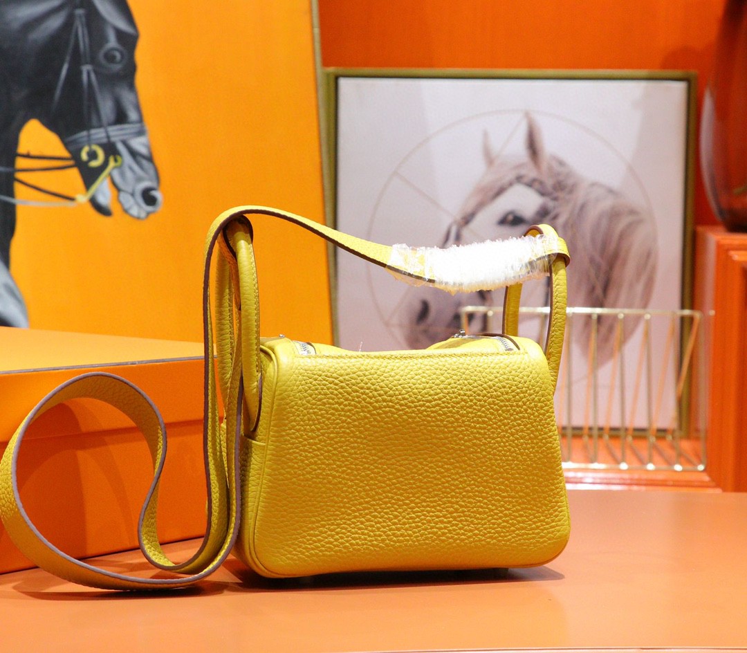 Hermès（爱马仕）Lindy 琳迪包 琥珀黄 Togo小牛皮 全手缝 银扣 20cm