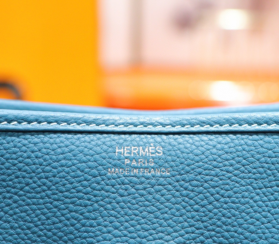 Hermès（爱马仕）Evelyne 伊芙琳 牛仔蓝 Togo 小牛皮 银扣 28cm