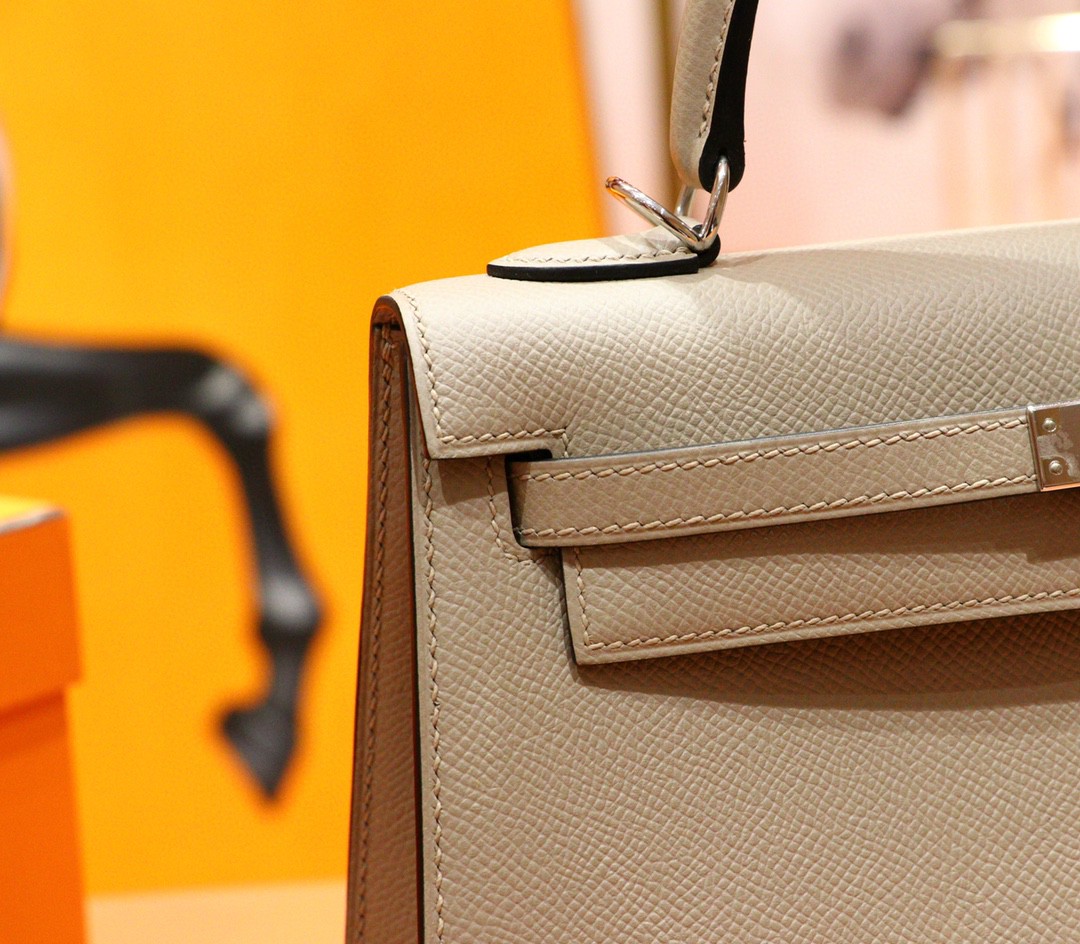 Hermès（爱马仕）Kelly 凯莉包 风衣灰 Epsom 小牛皮 全手缝 银扣 25cm