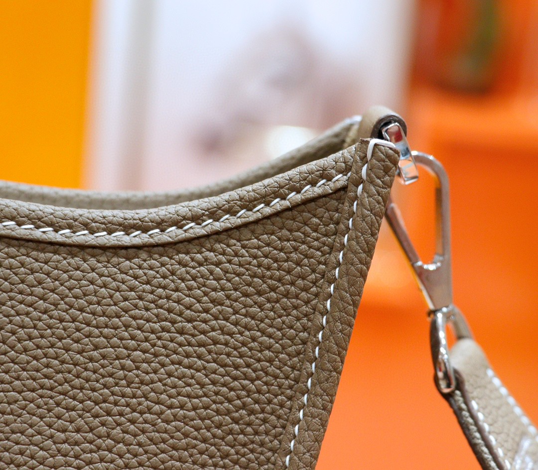 Hermès（爱马仕）Evelyne 伊芙琳 大象灰 Togo 小牛皮 银扣 28cm