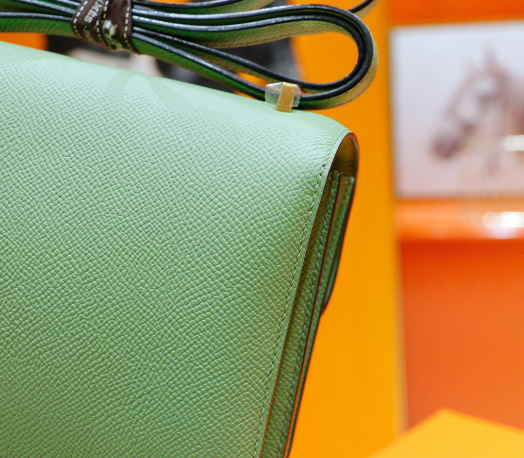 Hermès（爱马仕）Constance 空姐包 竹子绿 Epsom 全手缝 小牛皮 金扣 19cm