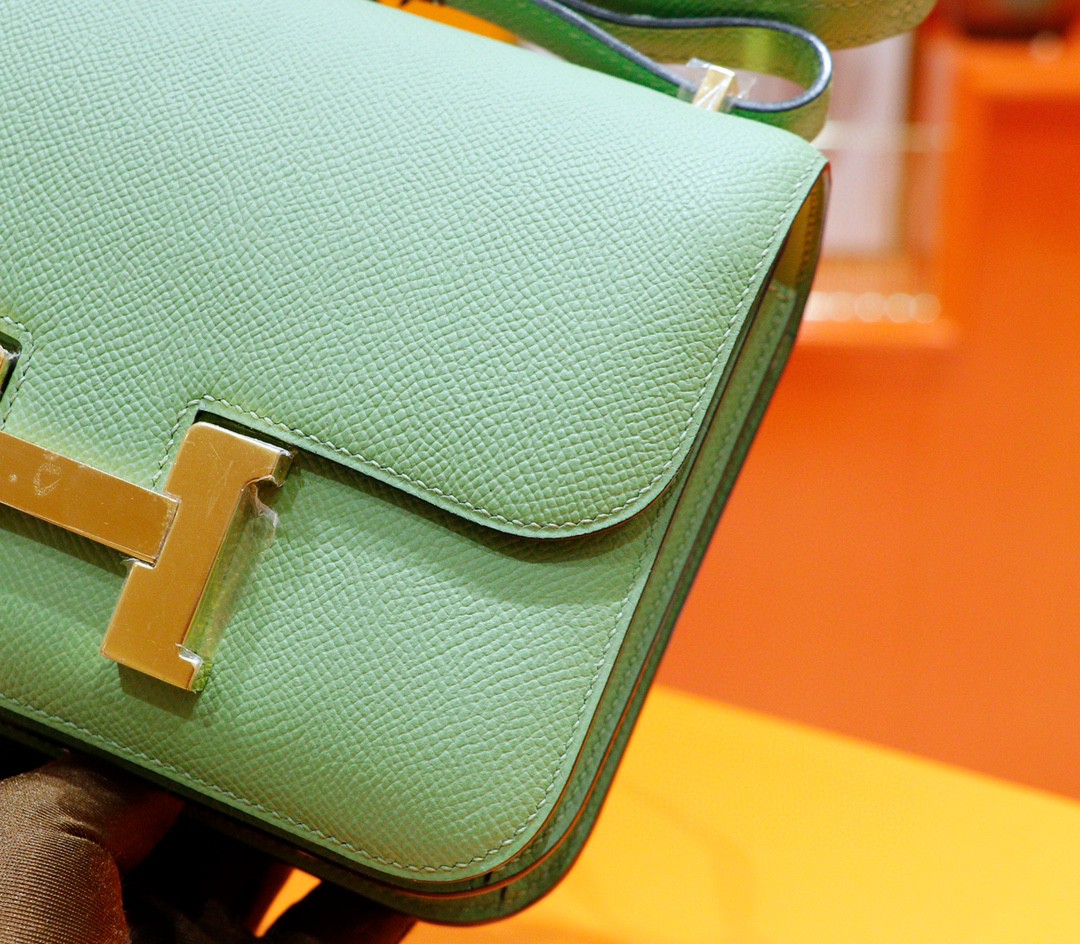 Hermès（爱马仕）Constance 空姐包 竹子绿 Epsom 全手缝 小牛皮 金扣 19cm