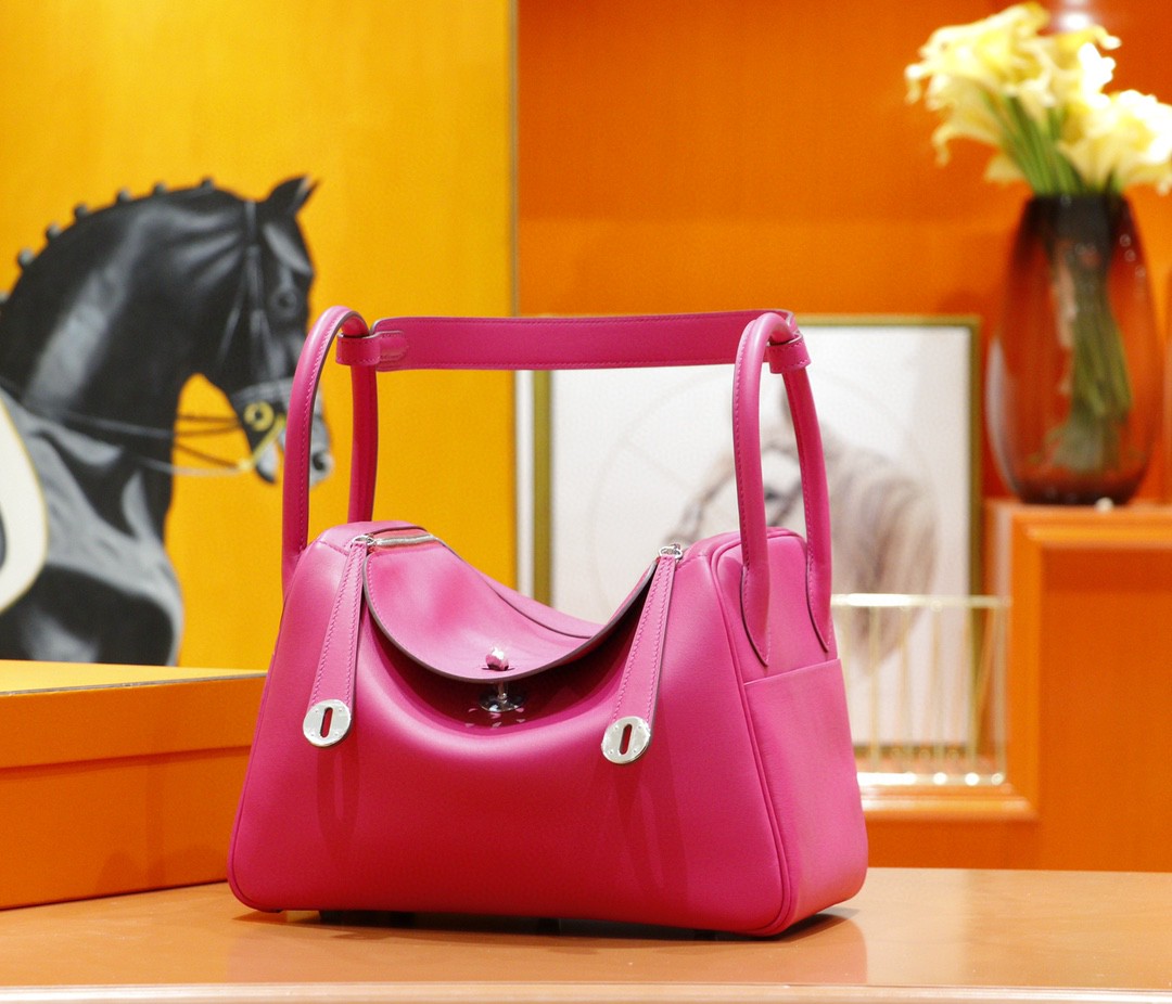Hermès（爱马仕）Lindy 琳迪包 玫瑰紫 Swift皮 银扣 30cm 全手缝