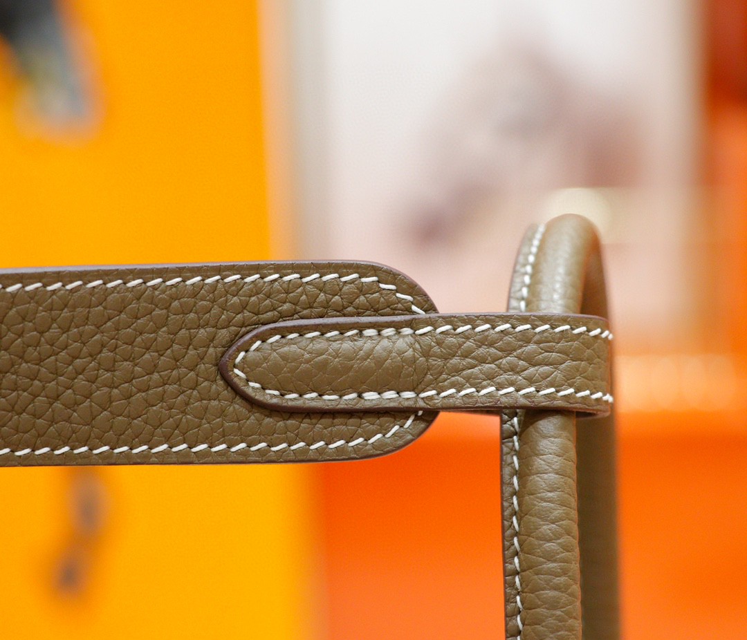 Hermès（爱马仕）Lindy 琳迪包 大象灰 Togo 全手缝 银扣 30cm