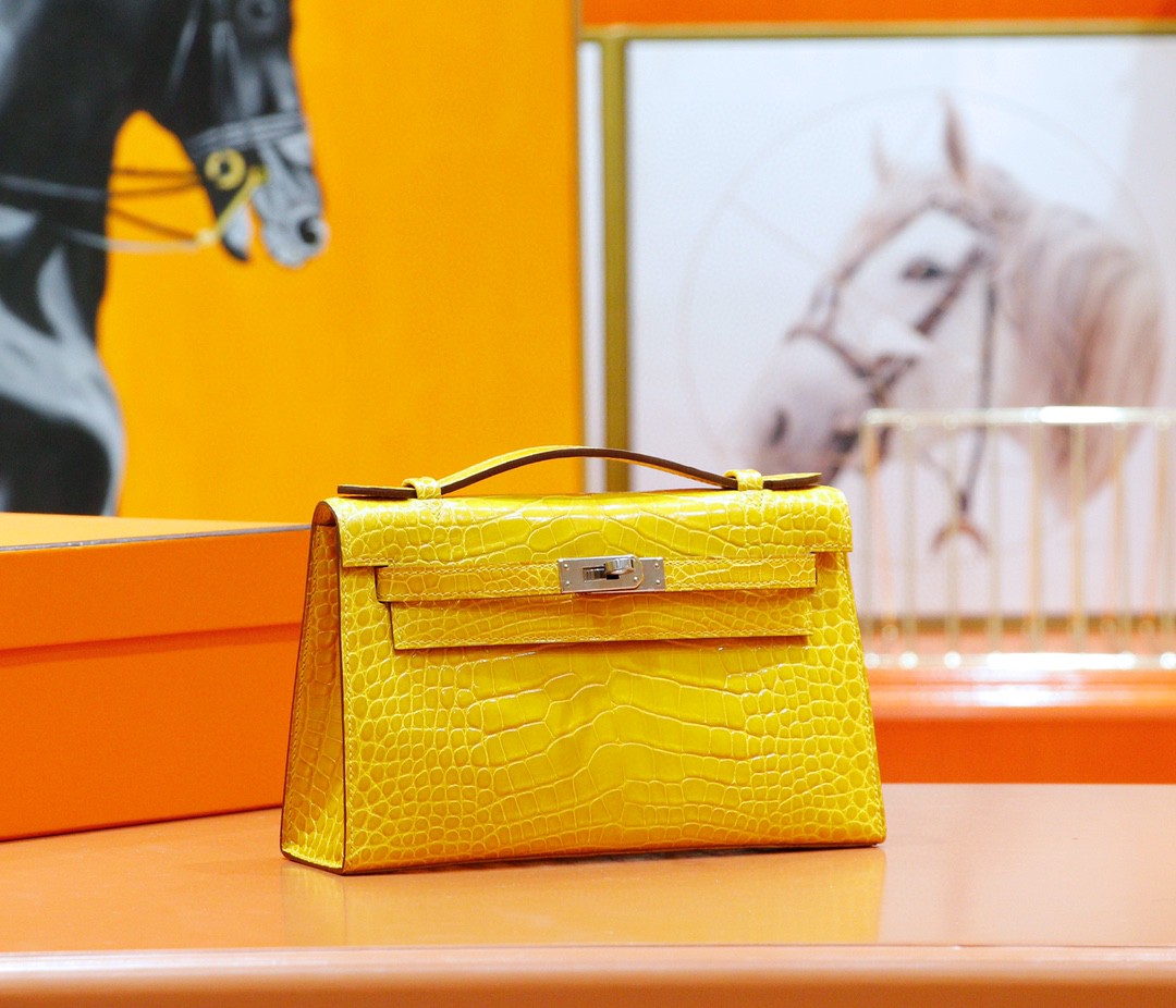 Hermès（爱马仕）Minikelly 迷你凯莉 晚宴包 亮面鳄鱼皮 琥珀黄 银扣