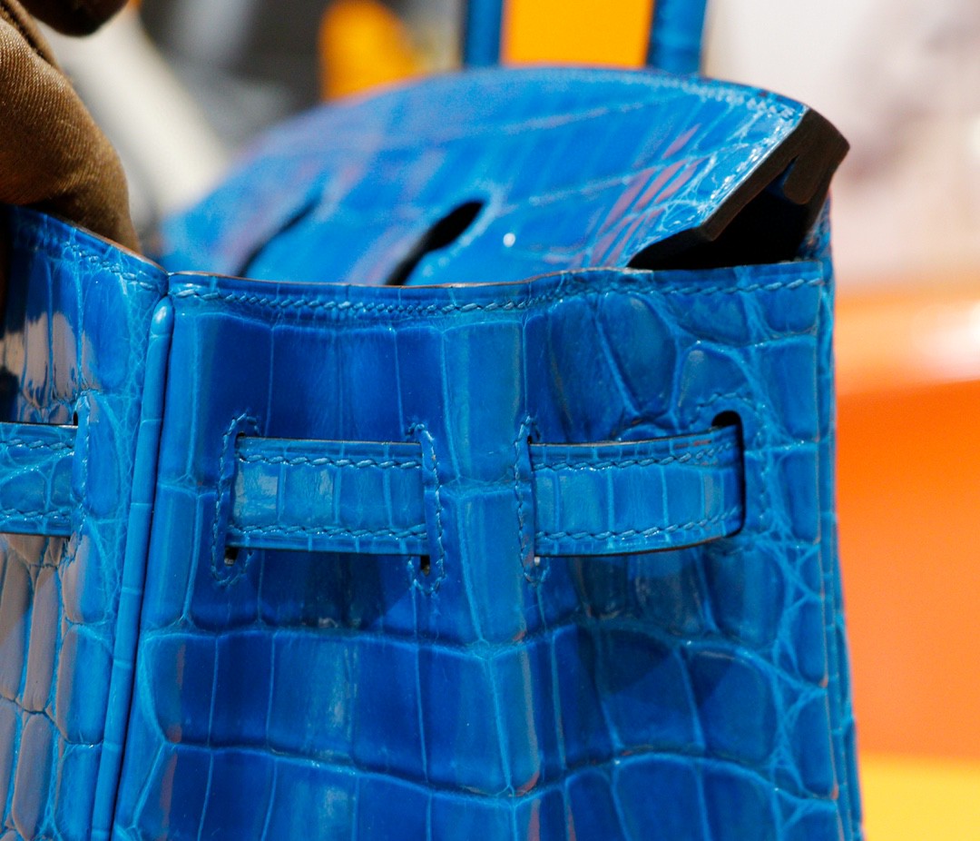 Hermès（爱马仕）Birkin 铂金包 亮面鳄鱼皮 伊兹密尔蓝 银扣 25cm