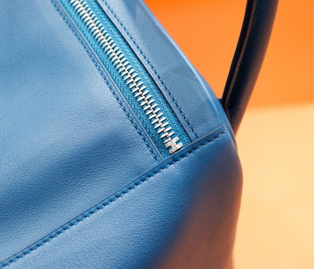 Hermès（爱马仕）Lindy 琳迪包 深邃蓝 Swift皮 银扣 30cm 全手缝