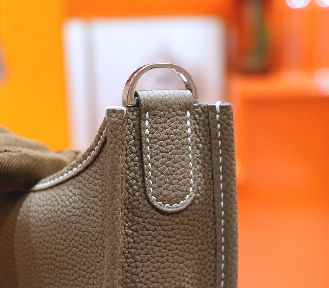 Hermès（爱马仕）Evelyne 伊芙琳 大象灰 Togo 小牛皮 银扣 28cm