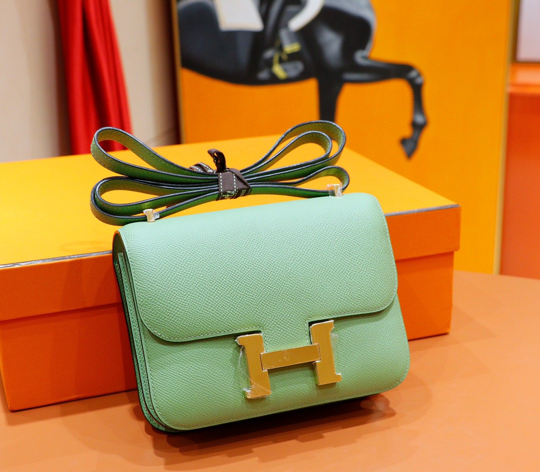 Hermès（爱马仕）Constance 空姐包 竹子绿 Epsom 全手缝 小牛皮 金扣 19cm