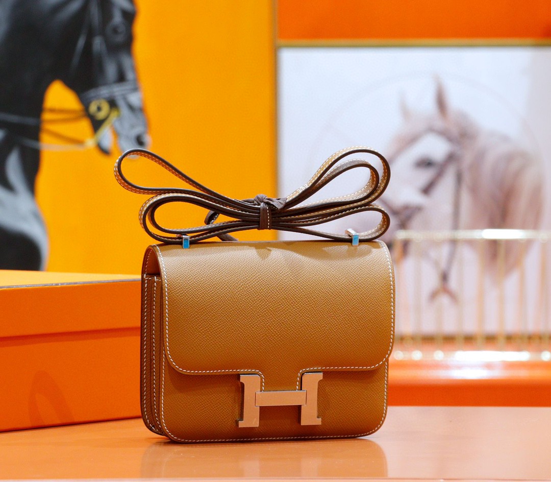 Hermès（爱马仕）Constance 空姐包 金棕 Epsom 小牛皮 全手缝 银扣 19cm