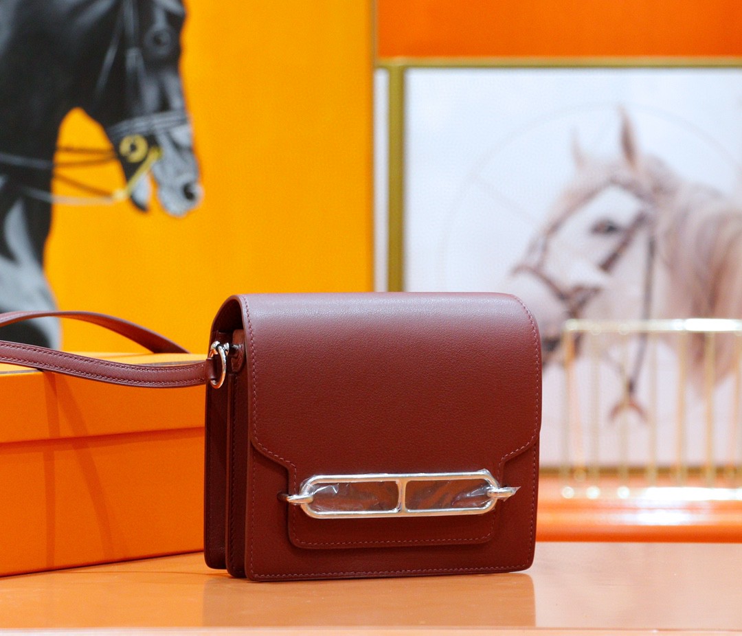 Hermès（爱马仕）Roulis 猪鼻子 酒红 Swift 全手缝 银扣 19cm