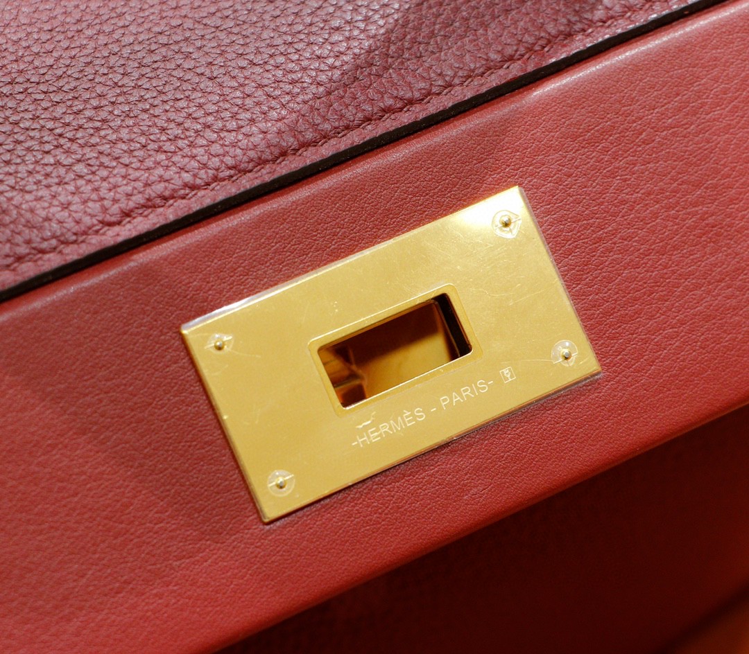 Hermès（爱马仕）H2424 酒红色 Evercolor拼Swift 全手缝小牛皮 金扣