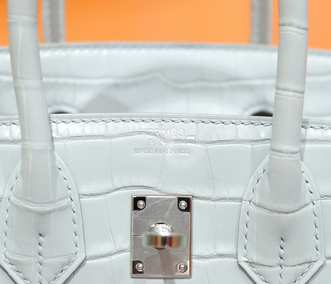 Hermès（爱马仕）Birkin 铂金包 奶油白 雾面鳄鱼皮 银扣 25cm