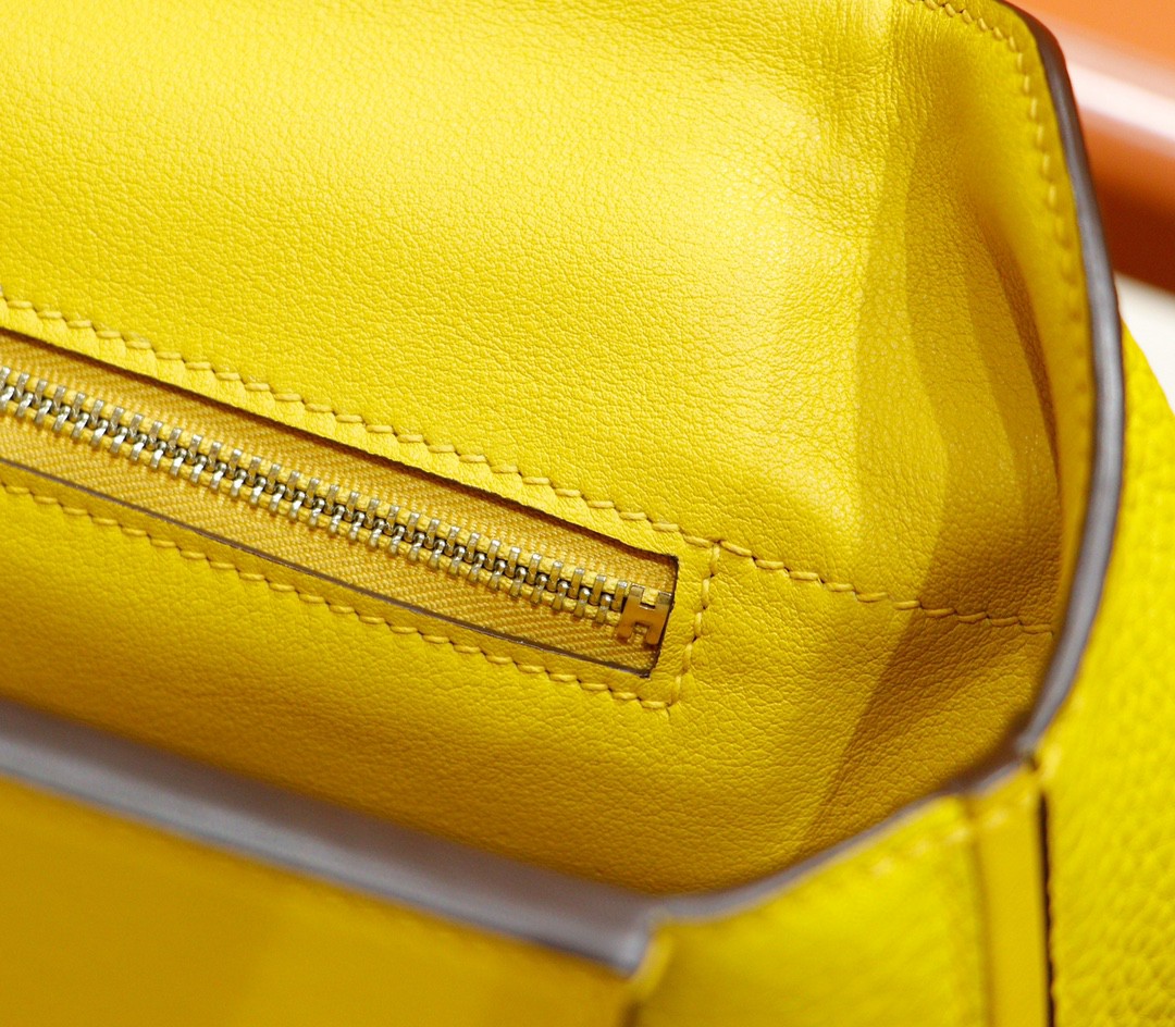 Hermès（爱马仕）H2424 琥珀黄 Evercolor拼Swift 全手缝 小牛皮 金扣