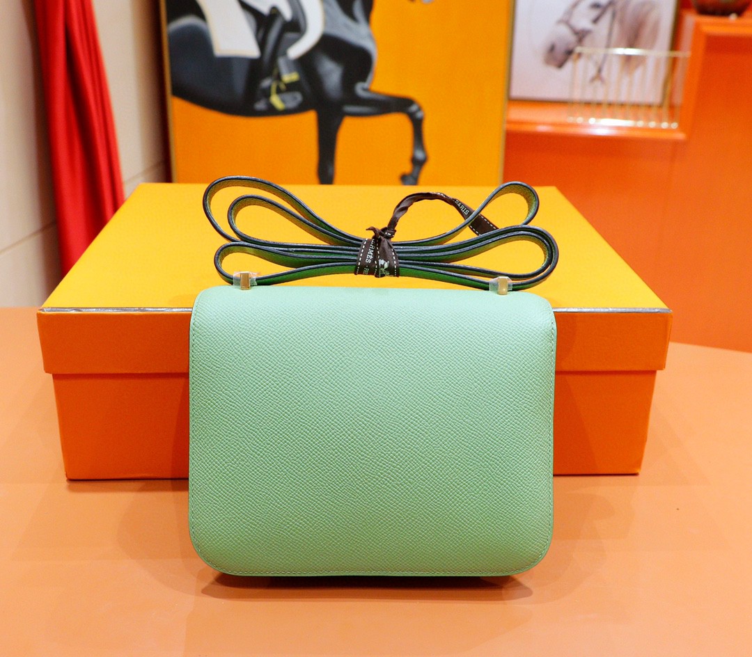 Hermès（爱马仕）Constance 空姐包 竹子绿 Epsom 全手缝 小牛皮 金扣 19cm