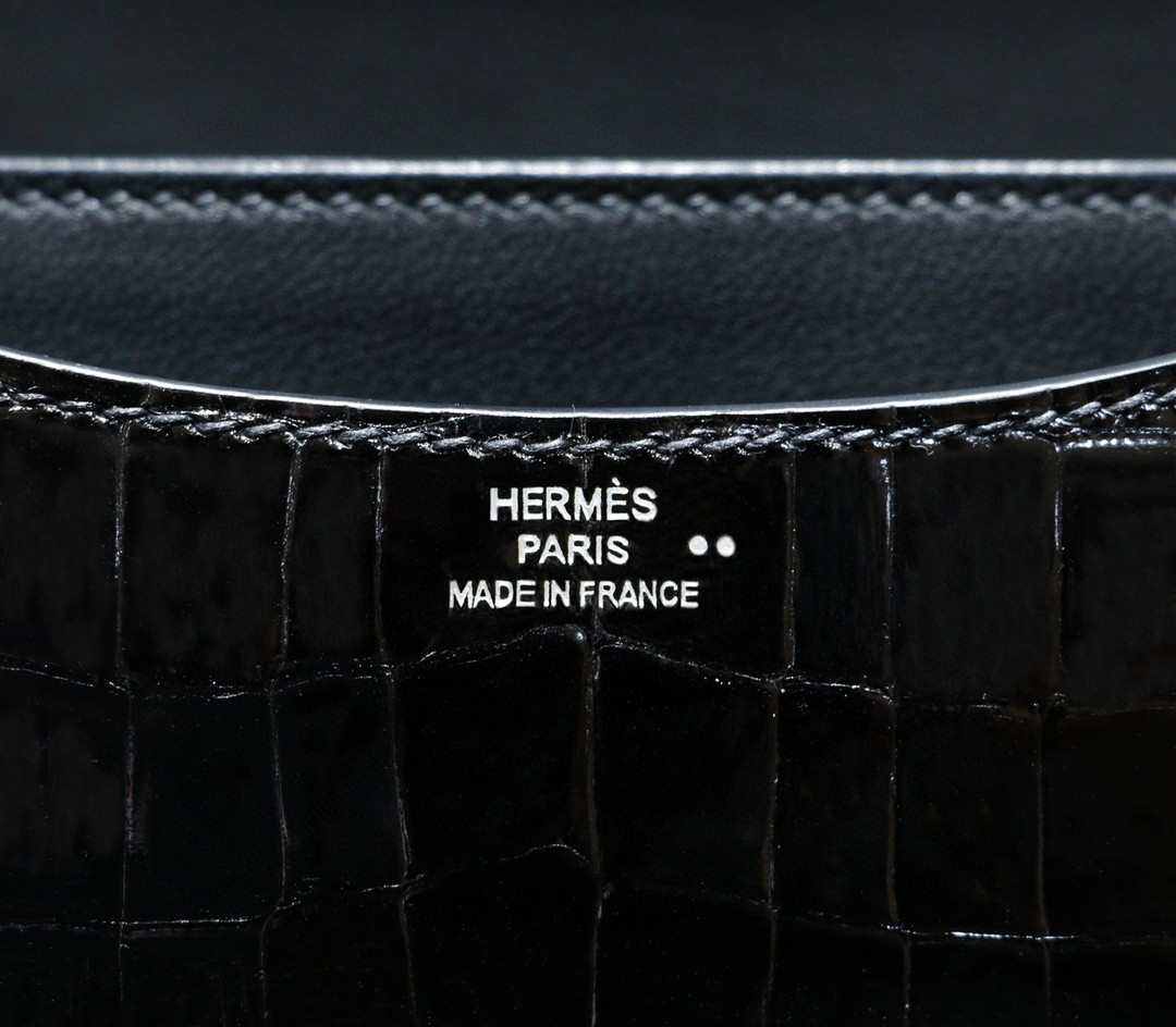 Hermès（爱马仕）Constance 空姐包 黑色 亮面鳄鱼皮 金扣 18cm