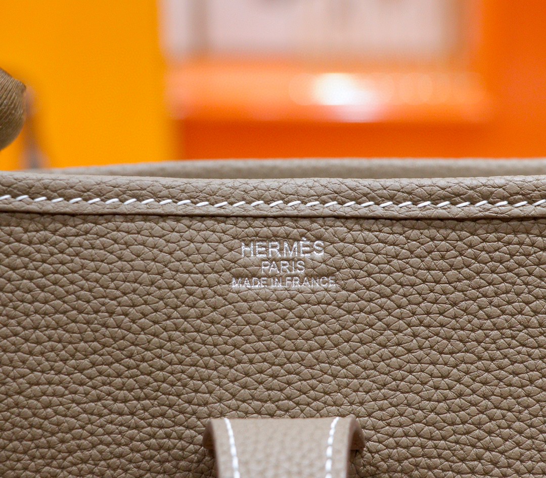 Hermès（爱马仕）Evelyne 伊芙琳 大象灰 Togo 小牛皮 银扣 28cm