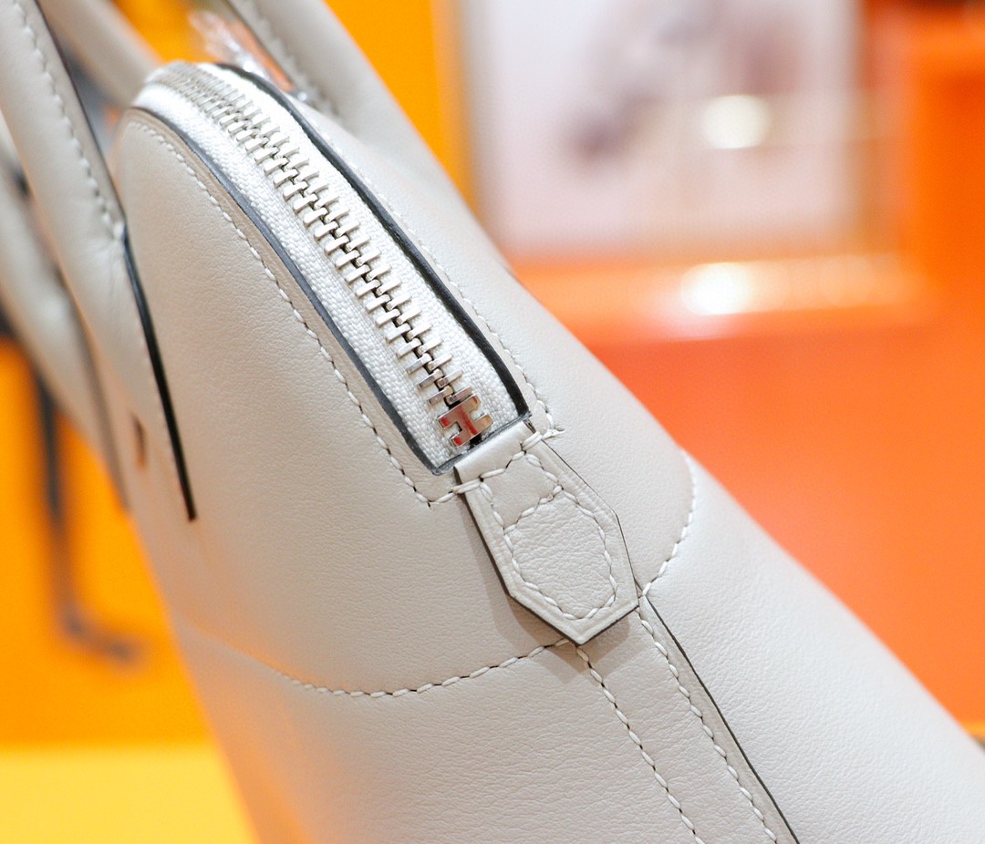 Hermès（爱马仕）Bolide 保龄球包 奶昔白 Swift 全手缝 银扣 27cm