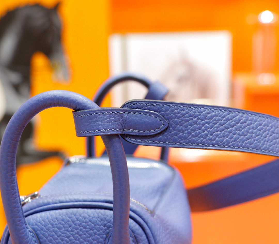 Hermès（爱马仕）Lindy 宝石蓝 Togo 全手缝 银扣 20cm