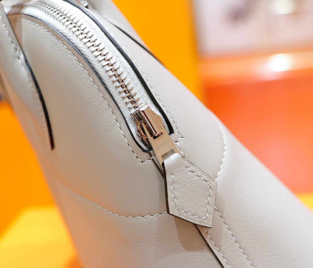 Hermès（爱马仕）Bolide 保龄球包 奶昔白 Swift 全手缝 银扣 27cm
