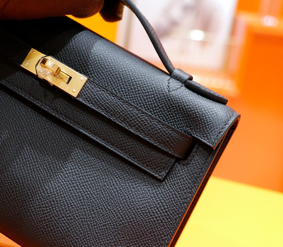 Hermès（爱马仕）Minikelly 迷你凯莉 晚宴包 黑色 Epsom 全手缝 金扣 22cm