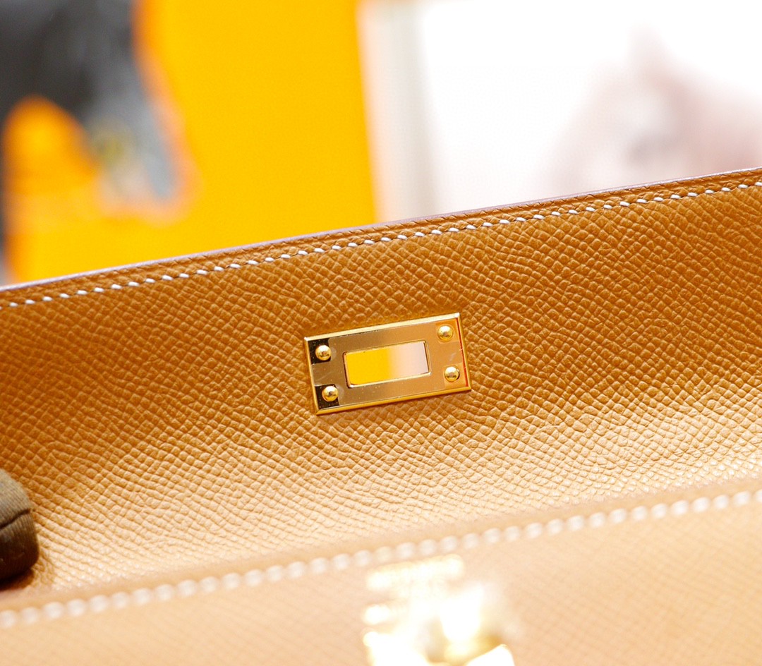 Hermès（爱马仕）Kelly 凯莉包 金棕 Epsom 全手缝 金扣 25cm