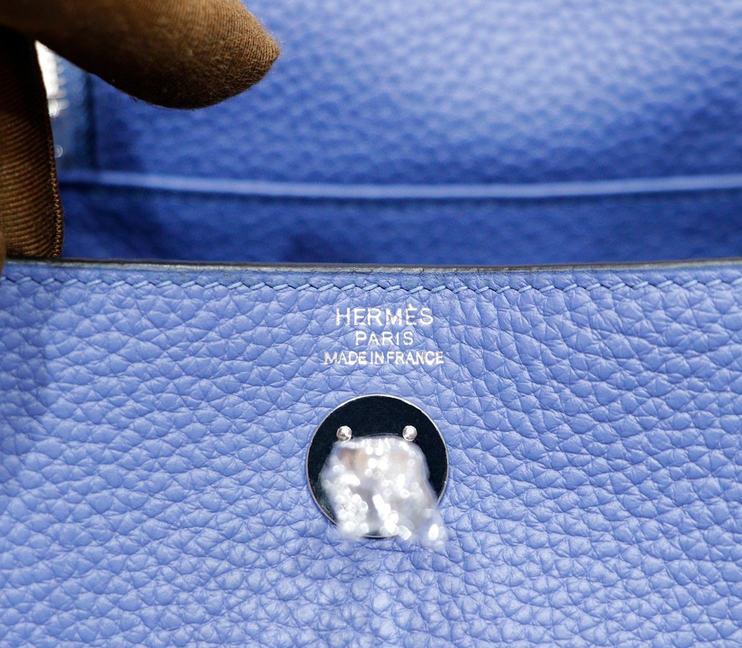 Hermès（爱马仕）Lindy 宝石蓝 Togo 全手缝 银扣 20cm