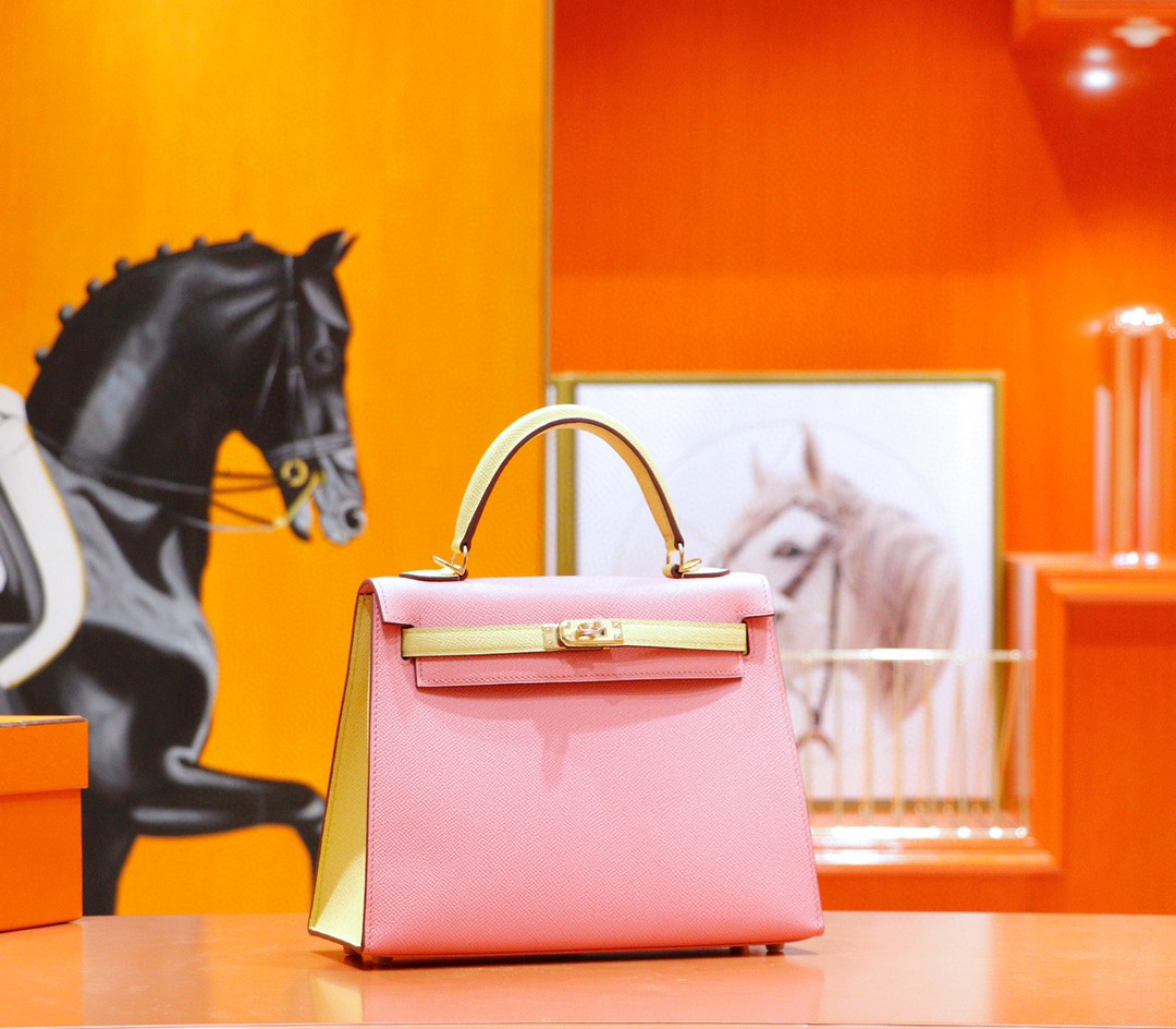 Hermès（爱马仕）Kelly 凯莉包 奶昔粉拼鹅蛋黄 Epsom 全手缝 金扣 25cm