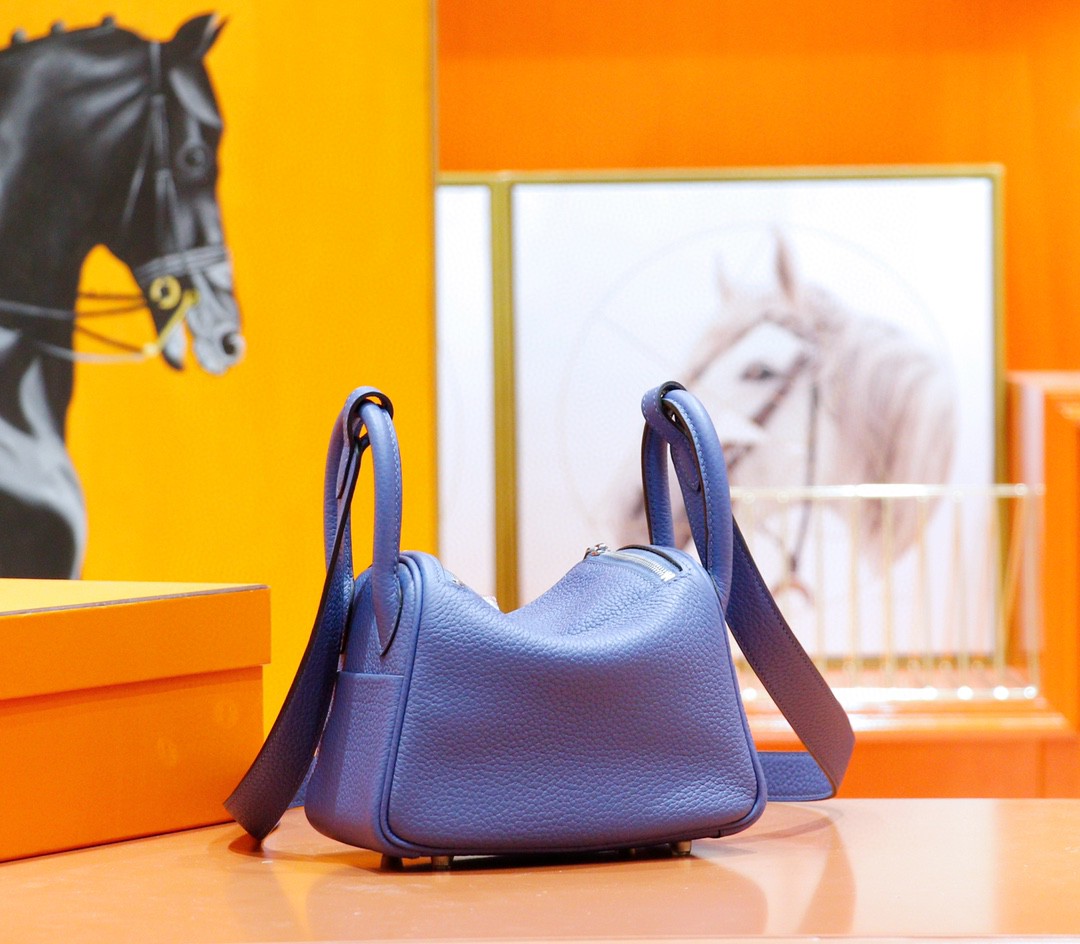 Hermès（爱马仕）Lindy 宝石蓝 Togo 全手缝 银扣 20cm