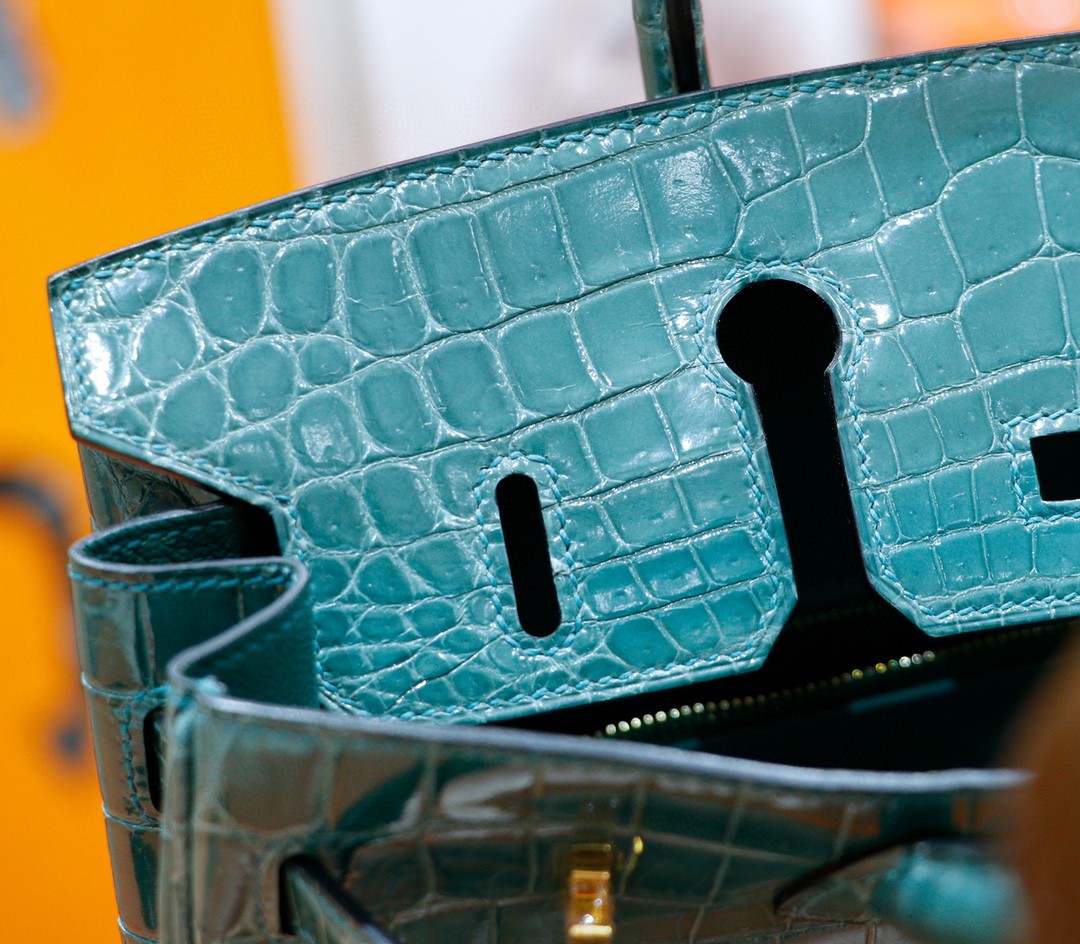 Hermès（爱马仕）Birkin 铂金包 维罗纳绿 亮面鳄鱼皮 金扣 25cm