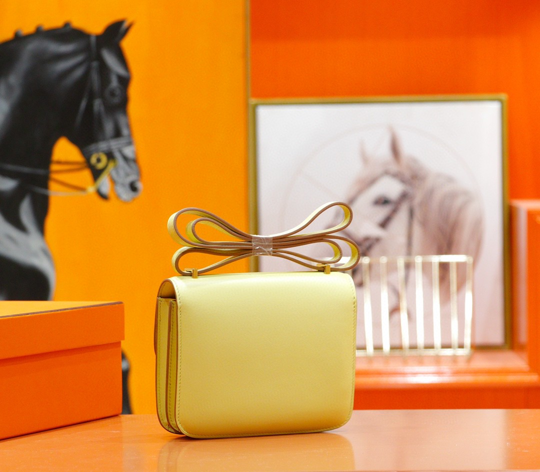 Hermès（爱马仕）Constance 空姐包 小鸡黄 Swift 全手缝 金扣 19cm