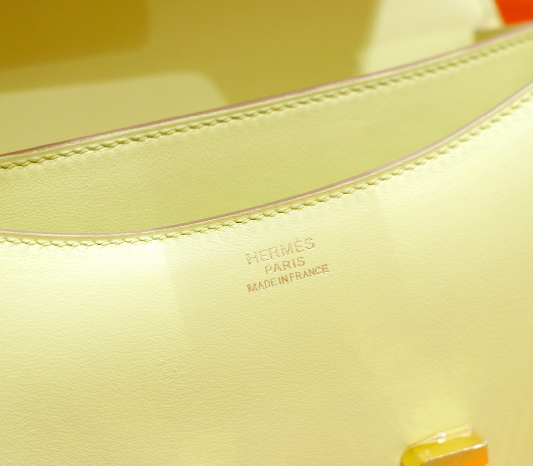Hermès（爱马仕）Constance 空姐包 小鸡黄 Swift 全手缝 金扣 19cm