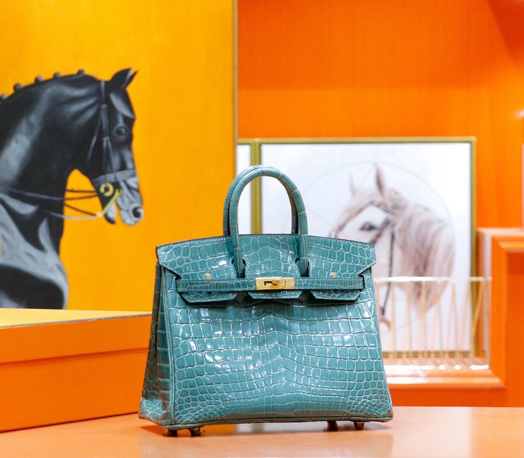 Hermès（爱马仕）Birkin 铂金包 维罗纳绿 亮面鳄鱼皮 金扣 25cm