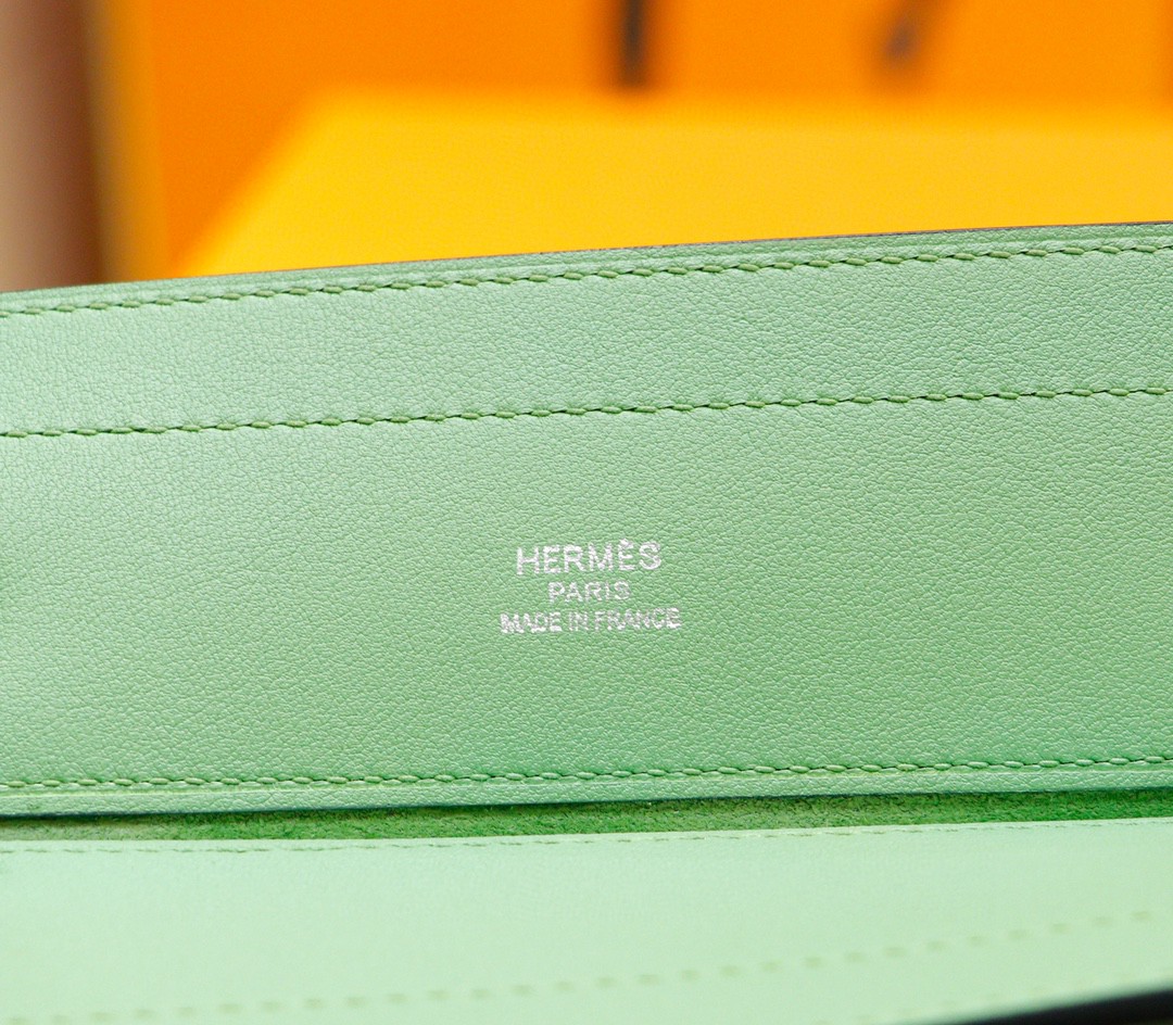 Hermès（爱马仕）Aline 斜挎包 牛油果绿 Swift 全手缝 银扣