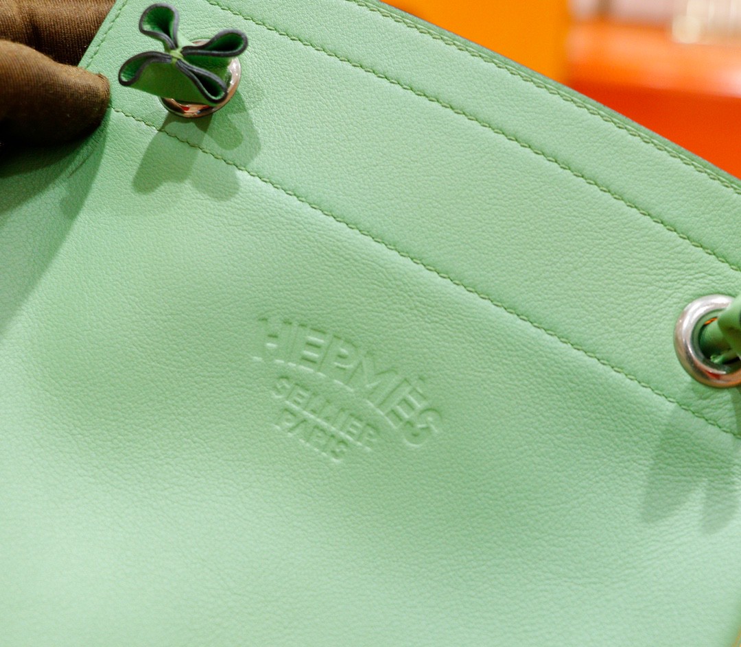 Hermès（爱马仕）Aline 斜挎包 牛油果绿 Swift 全手缝 银扣