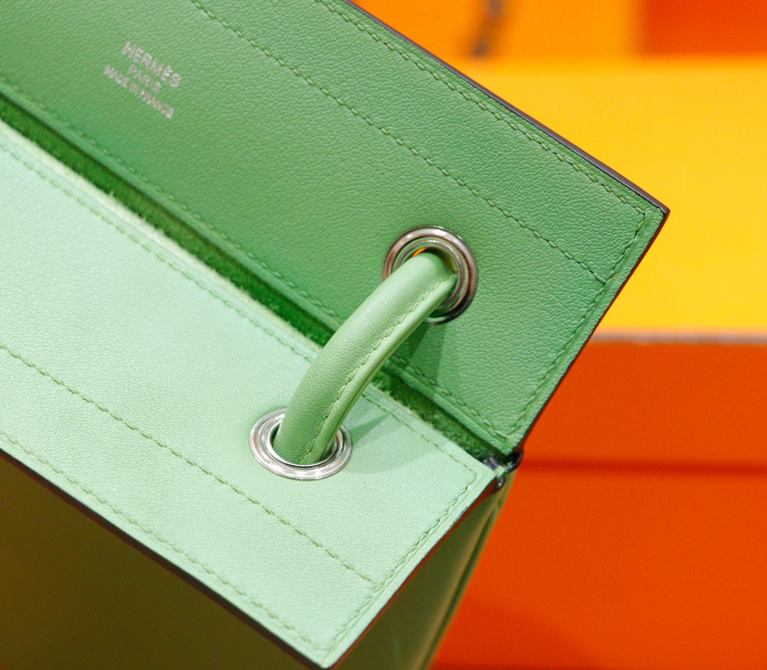 Hermès（爱马仕）Aline 斜挎包 牛油果绿 Swift 全手缝 银扣